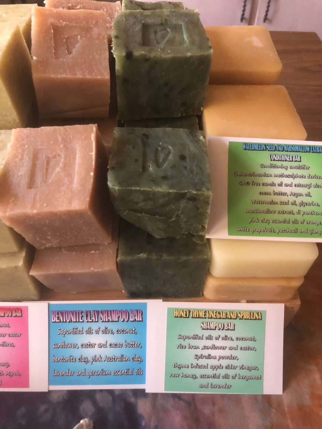 Shampoo bar- honey thyme vinegar and spirulina